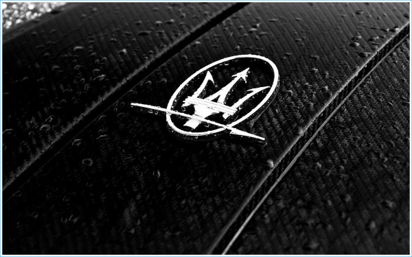 La couleur de l’emblème Maserati